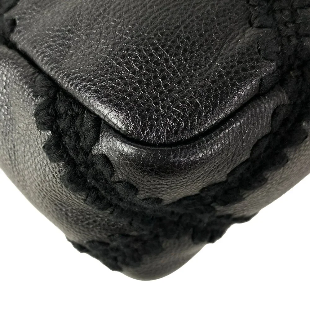 Chanel 19 Shoulder Bag AS1160